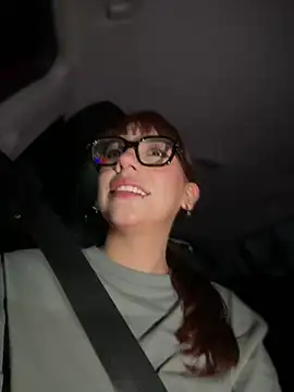 veronicaapink online show from October 21, 2025, 1:06 am