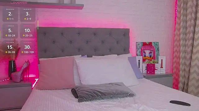 Born to Blow online show from October 23, 2025, 1:38 am