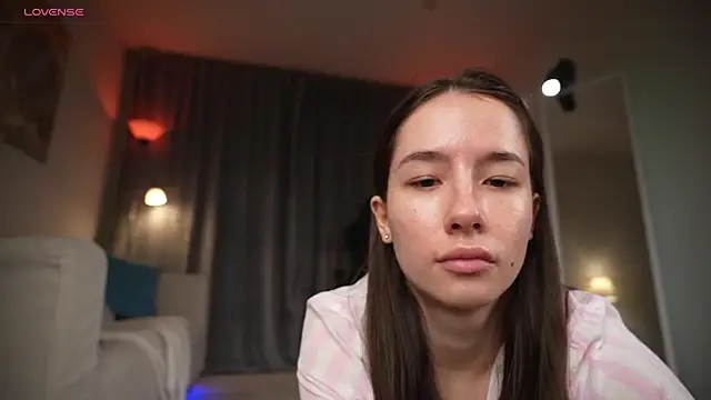 Amely Young online show from October 9, 2025, 12:30 am