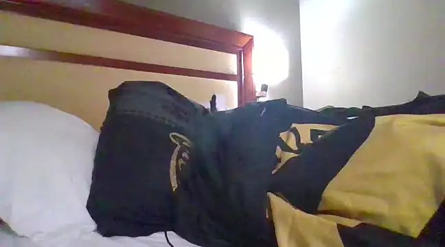 Snapshot of Mrbbc803 chatting on January 28, 2025, 5:35 pm Mrbbc803 online show from January 28, 2025, 5:35 pm