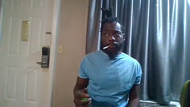 Snapshot of Mrbbc803 chatting on January 29, 2025, 4:05 am Mrbbc803 online show from January 29, 2025, 4:05 am