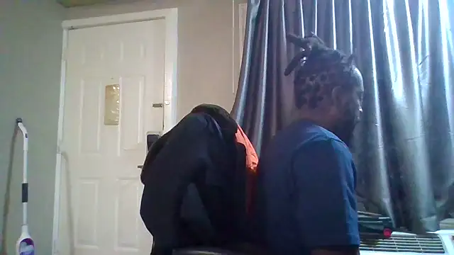 Snapshot of Mrbbc803 chatting on February 17, 2025, 3:04 am Mrbbc803 online show from February 17, 2025, 3:04 am