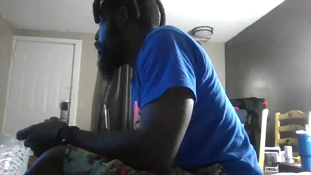Snapshot of Mrbbc803 chatting on September 12, 2025, 11:37 pm Mrbbc803 online show from September 12, 2025, 11:37 pm