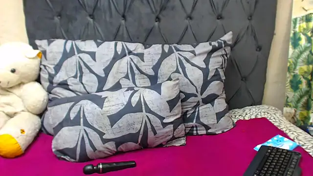 SAVAGExBOO online show from January 25, 2025, 3:09 am