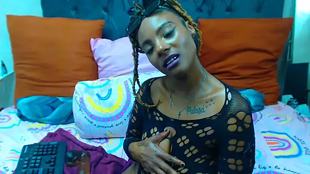 SAVAGExBOO online show from February 6, 2025, 2:11 am