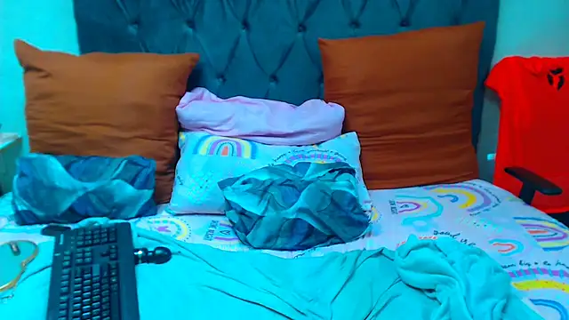 SAVAGExBOO online show from February 15, 2025, 2:26 am