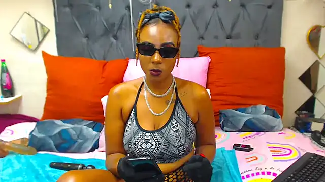 SAVAGExBOO online show from March 22, 2025, 8:48 pm