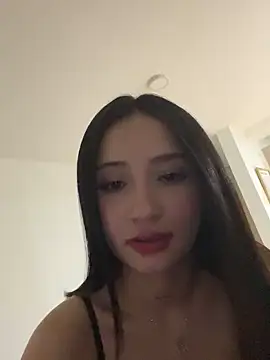 Snapshot of Angeeel_ chatting on January 19, 2025, 5:05 am Angeeel online show from January 19, 2025, 5:05 am