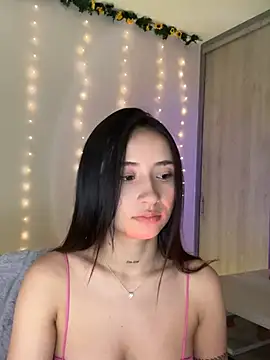 Snapshot of Angeeel_ chatting on March 22, 2025, 4:14 am Angeeel online show from March 22, 2025, 4:14 am