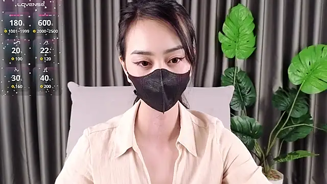 -----Sue----- online show from February 23, 2025, 3:40 pm