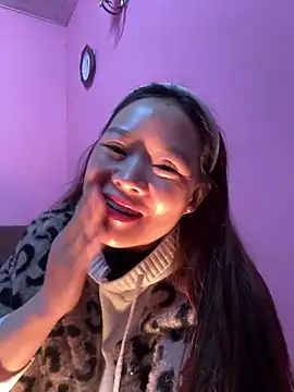 Hellen 111 online show from January 13, 2025, 2:11 pm