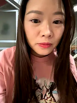 Hellen 111 online show from October 27, 2025, 3:21 am