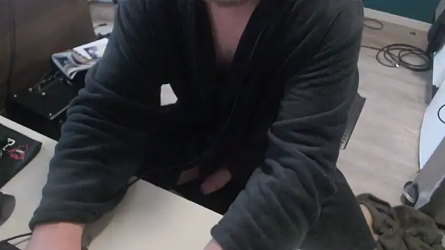 Snapshot of 050kek2 chatting on December 24, 2024, 11:06 am 050kek2 online show from December 24, 2024, 11:06 am