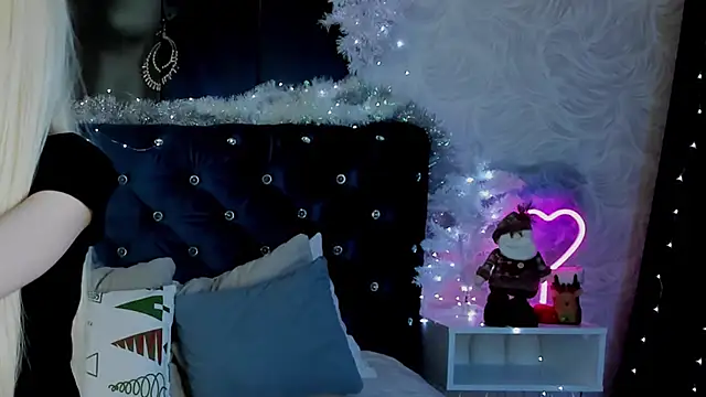 Snapshot of Joy_Barker chatting on December 22, 2024, 7:42 pm Joy Barker online show from December 22, 2024, 7:42 pm