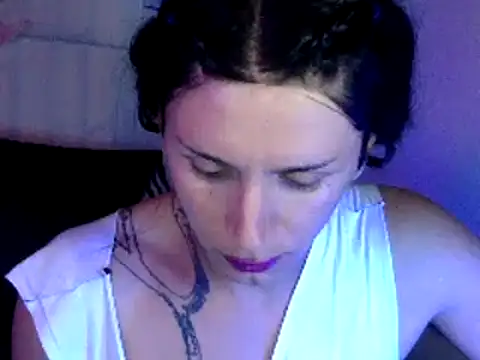 Snapshot of Thematrioshkaoficial24 chatting on December 11, 2024, 2:30 am Thematrioshkaoficial24 online show from December 11, 2024, 2:30 am