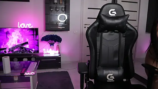 Beauty Anne online show from November 21, 2025, 6:45 am