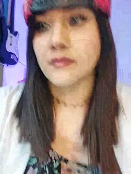 Snapshot of ItsNaiixa chatting on February 16, 2025, 10:32 pm ItsNaiixa online show from February 16, 2025, 10:32 pm