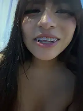 Lily candy X online show from March 19, 2025, 4:25 am