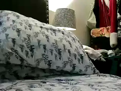 WHITEDAROSE online show from March 22, 2025, 5:20 pm