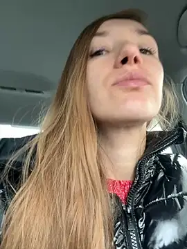 Snapshot of KateRedgar chatting on October 31, 2025, 11:22 am KateRedgar online show from October 31, 2025, 11:22 am