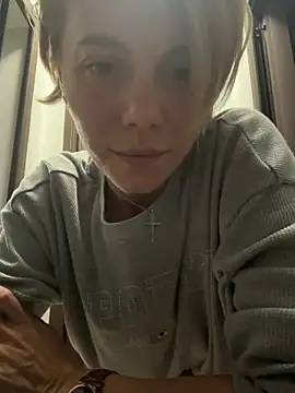 tanyagrey online show from November 7, 2025, 6:02 am