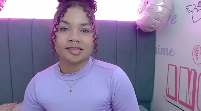 Snapshot of KittyBrookex chatting on February 19, 2025, 5:06 pm KittyBrookex online show from February 19, 2025, 5:06 pm