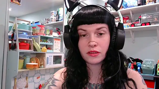 Marcelinegoddess online show from February 17, 2025, 3:58 am