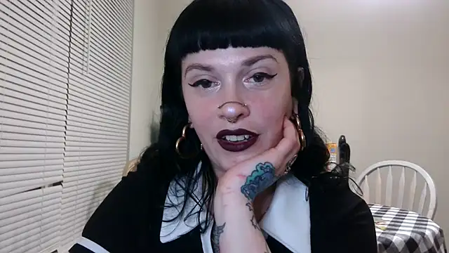 Marcelinegoddess online show from March 11, 2025, 2:21 am