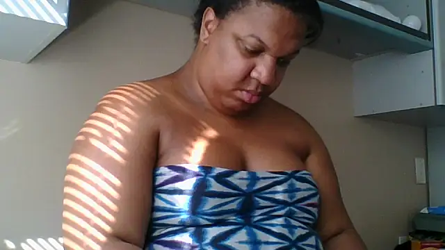 Badgirlbrittt online show from November 24, 2025, 5:23 pm