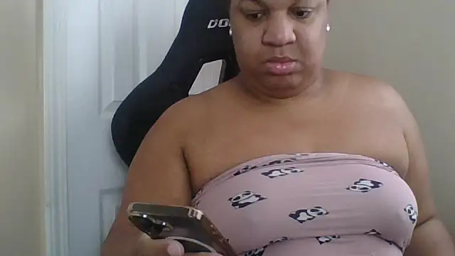 Badgirlbrittt online show from December 17, 2025, 3:51 pm