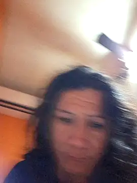 miicheele32 online show from November 15, 2025, 8:00 am