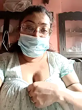 Snapshot of LAVERNIYA_ chatting on December 26, 2024, 7:13 am LAVERNIYA  online show from December 26, 2024, 7:13 am