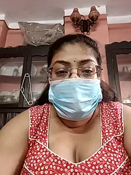 Snapshot of LAVERNIYA_ chatting on December 26, 2024, 10:37 am LAVERNIYA  online show from December 26, 2024, 10:37 am
