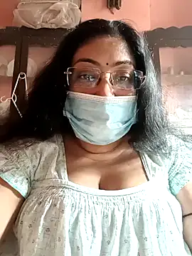 Snapshot of LAVERNIYA_ chatting on January 11, 2025, 9:04 am LAVERNIYA  online show from January 11, 2025, 9:04 am