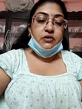 Snapshot of LAVERNIYA_ chatting on January 11, 2025, 1:32 pm LAVERNIYA  online show from January 11, 2025, 1:32 pm
