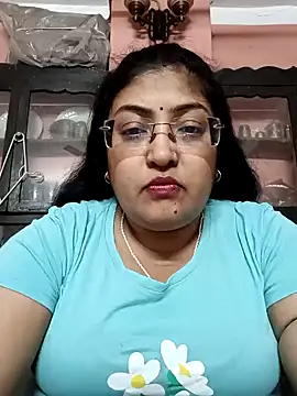 Snapshot of LAVERNIYA_ chatting on January 21, 2025, 11:24 am LAVERNIYA  online show from January 21, 2025, 11:24 am