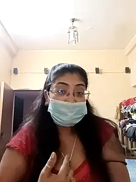 Snapshot of LAVERNIYA_ chatting on January 27, 2025, 8:07 pm LAVERNIYA  online show from January 27, 2025, 8:07 pm