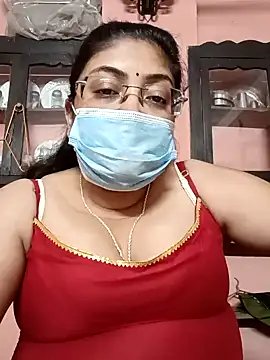Snapshot of LAVERNIYA_ chatting on February 13, 2025, 3:14 pm LAVERNIYA  online show from February 13, 2025, 3:14 pm