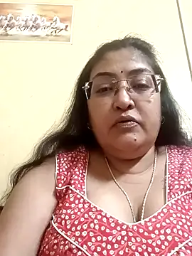 Snapshot of LAVERNIYA_ chatting on February 15, 2025, 11:28 am LAVERNIYA  online show from February 15, 2025, 11:28 am