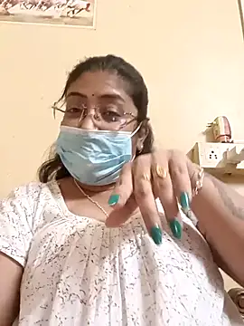 Snapshot of LAVERNIYA_ chatting on February 26, 2025, 10:26 am LAVERNIYA  online show from February 26, 2025, 10:26 am