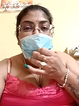 Snapshot of LAVERNIYA_ chatting on February 27, 2025, 2:54 pm LAVERNIYA  online show from February 27, 2025, 2:54 pm