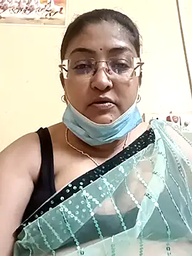 Snapshot of LAVERNIYA_ chatting on March 2, 2025, 11:18 am LAVERNIYA  online show from March 2, 2025, 11:18 am