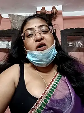 Snapshot of LAVERNIYA_ chatting on March 21, 2025, 6:51 pm LAVERNIYA  online show from March 21, 2025, 6:51 pm