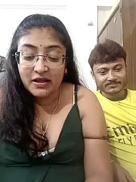 Snapshot of LAVERNIYA_ chatting on October 10, 2025, 10:47 am LAVERNIYA  online show from October 10, 2025, 10:47 am