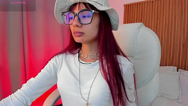 Snapshot of sophiecherry_ chatting on November 12, 2025, 2:23 am sophiecherry online show from November 12, 2025, 2:23 am