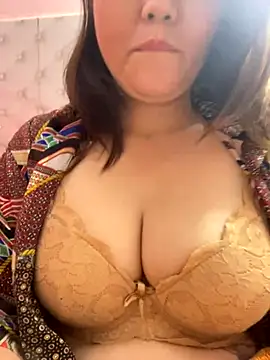 Snapshot of Ory22 chatting on December 3, 2025, 5:00 pm Ory22 online show from December 3, 2025, 5:00 pm