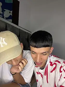 Snapshot of Juan_Nd_Steven chatting on December 17, 2024, 4:01 am Juan Nd Steven online show from December 17, 2024, 4:01 am