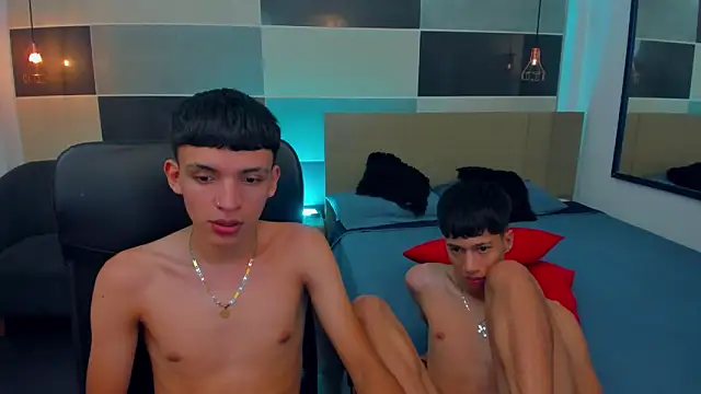 Snapshot of Juan_Nd_Steven chatting on December 21, 2024, 1:10 pm Juan Nd Steven online show from December 21, 2024, 1:10 pm