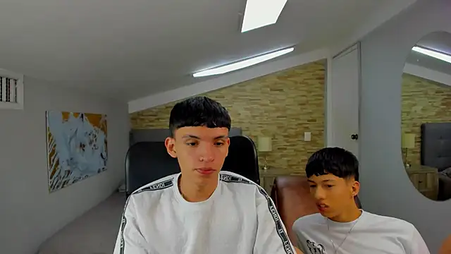 Snapshot of Juan_Nd_Steven chatting on December 22, 2024, 1:00 pm Juan Nd Steven online show from December 22, 2024, 1:00 pm