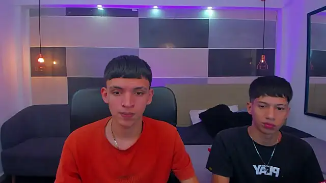 Snapshot of Juan_Nd_Steven chatting on January 9, 2025, 4:19 am Juan Nd Steven online show from January 9, 2025, 4:19 am